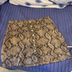 Snake skin button front stretch skirt